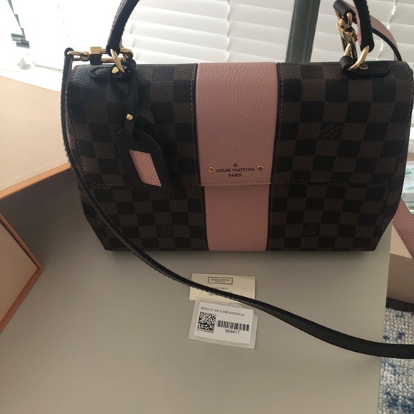 Louis Vuitton Handbag - Picture 4 of 8